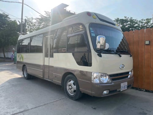 Bus25.Alphard0.10.020.Hiace.019.H1.019.