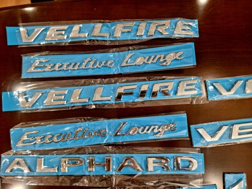 តែម Alphard Vellfire