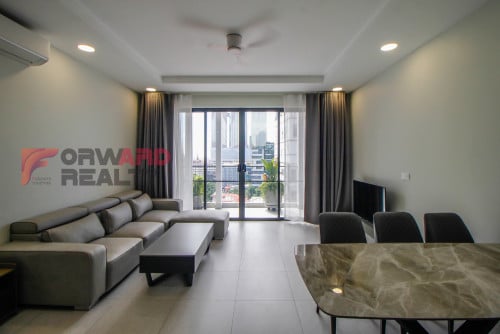 2 Bedrooms apartment with gym available for rent in Tonle Bassac Area.