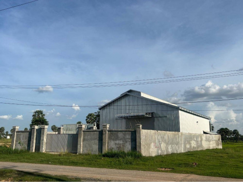 ដីនិងឃ្លាំងត្រូវការលក់បន្ទាន់ ខណ្ឌកំបូលជិតតំបន់សេដ្ឋកិច្ច