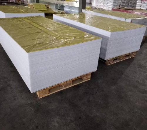 Poly Carbonate