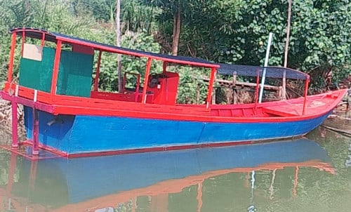 ទូកលក់អ៊ុតស្មាច់មួយជុំហើយ5400$ចចារ