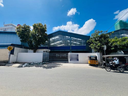ឃ្លាំងសម្រាប់ជួល - WareHouse For Rent