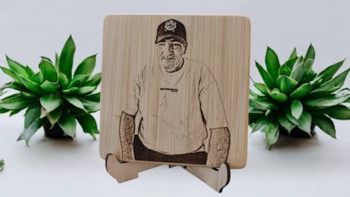 Customize Picture Engraving in Square Shape By:Laser Art. gift/ឈើជ្រុងឆ្លាក់រូបខ្លួនយើងក៏បានដូចគ្នា