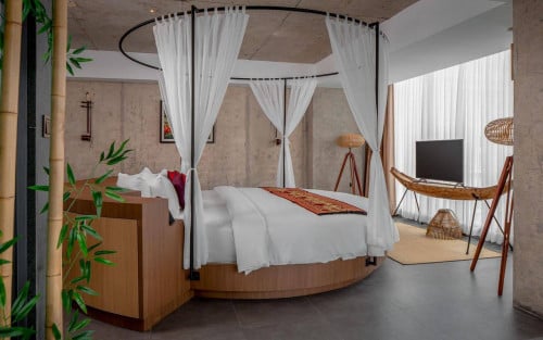 Hotel for Sale in Prime Location of Daun Penh Area