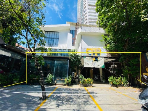 Nice Shop For Rent In BKK1 $3300 Per Month
