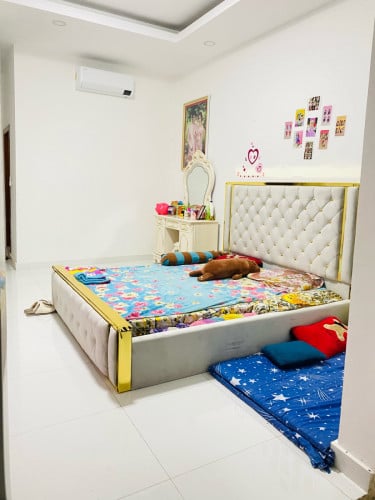 គ្រែលក់