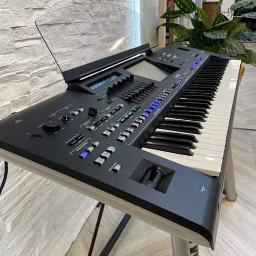 Yamaha Genos 2 Digital Workstation Keyboard