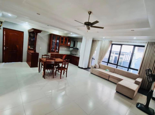 អគារ​សម្រាប់ជួល​ ទីតាំង​ទួលទំពូង​​ / Build for rent​ in Toul Tompoung Area