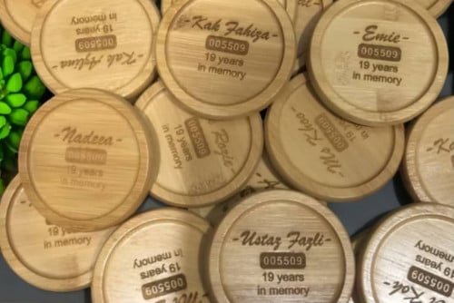 Custom Round Shape Laser Engraving with your Photo/Logo/Wordings