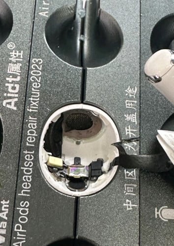 ទទួលជុសជុល Speaker 🔊 AirPods Pro