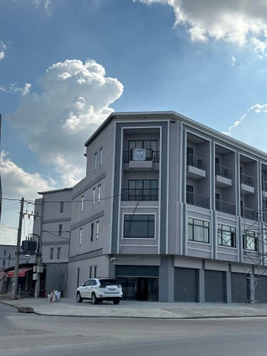 ផ្ទះ 3ល្វែងសម្រាប់ជួលទាំង3នៅ បុរី ប៉េង អុីមក្នុងតម្លៃត្រឹមតែ3500$