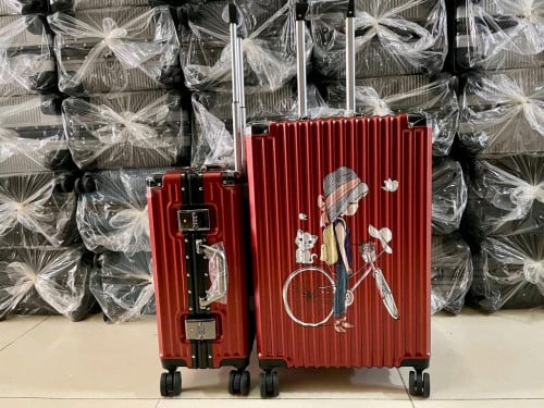 វ៉ាលីសោកឹប