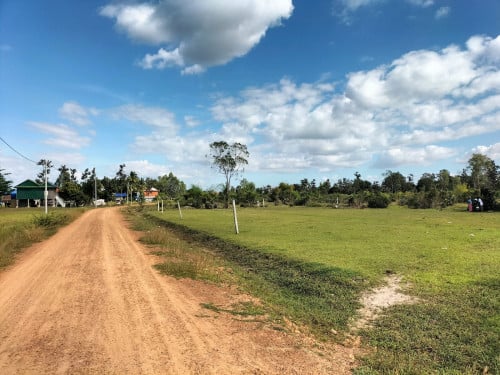 ដីលក់ធូរៗ