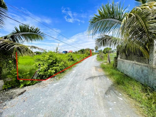 🏦Land for Urgent Sale (Negotiable), ABA Loan Available..