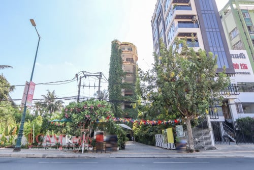 Penthouse Office Space For Rent in Yellow Tower, Phnom Penh