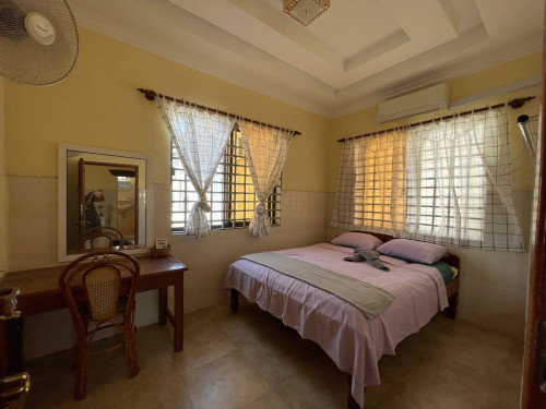 House for Rent in Phnom 15 minutes from Royal Palace near Riverside  Penh