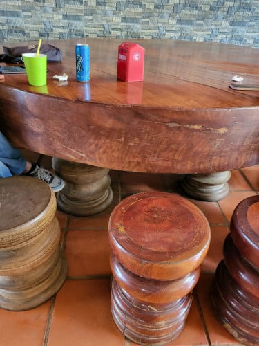 ត្រូវការលក់វិញ