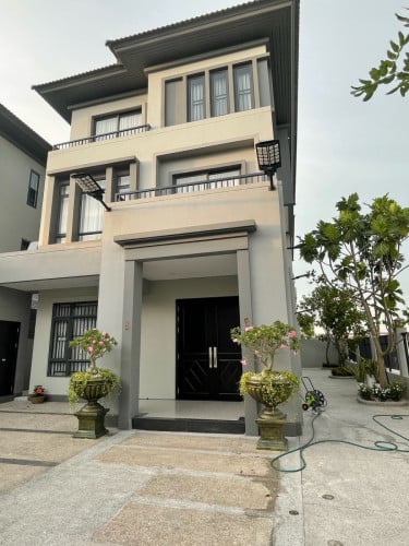 វិឡាឃ្វិនB