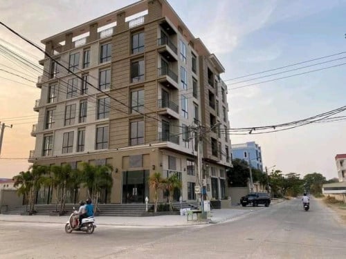 Building Sensok for rent 600m2