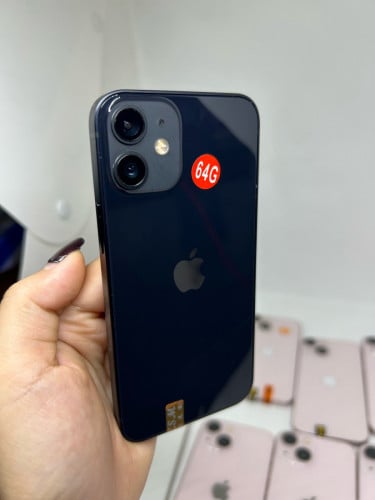 iPhone 12 mini(Black ,64GB, model LL/A) look like new 99%