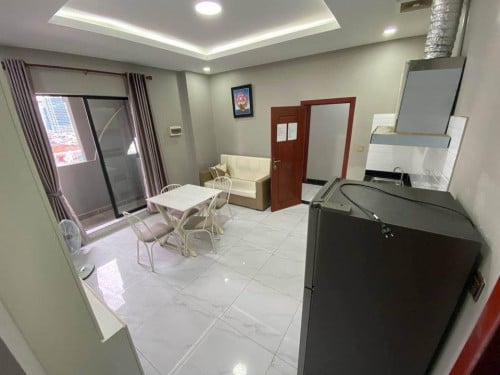 Modern apartment 2 bedrooms with lift for rent near Bak Tuk High School