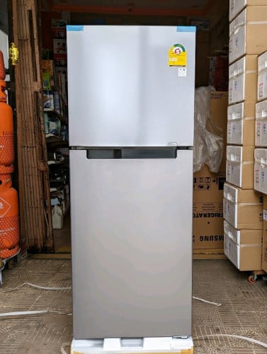 Samsung​ RT20​ ​245$ FREE ជើងងមួយ