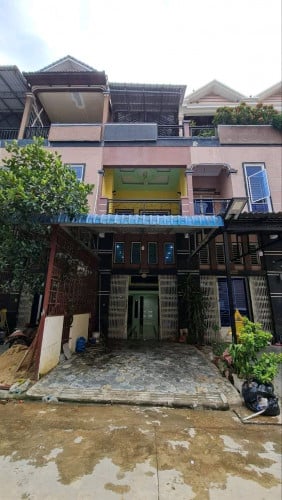 ផ្ទះលក់បន្ទាន់ លក់ខាត