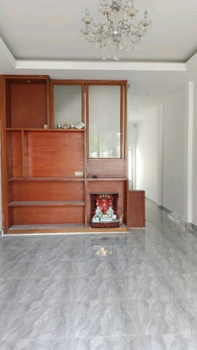 ផ្ទះជួលថ្មីស្អាត 220$