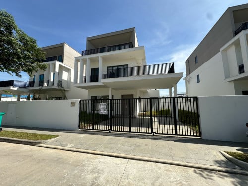 Villa Oudom Borey Chankiri ( fully furnish)