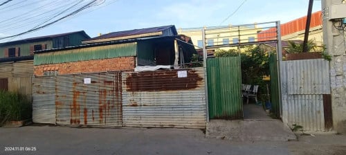 ផ្ទះនឹងដីលក់
