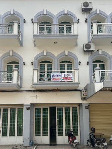 ផ្ទះលក់បន្ទាន់ 149999$ (ចរចារ)