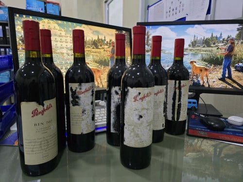 Bin 707 ខូច label រលុងគំរបដប