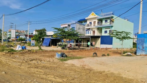 ដីល្អសម្រាប់ អាជីវកម្ម អាចសង់ផ្ទះជួលរកស៊ីបាន ប្លង់រឹង តំបន់កំពុង អភិវឌ្ឍខ្លាំង