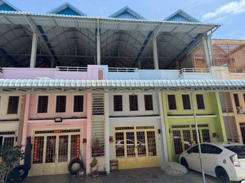 ផ្ទះសម្រាប់ជួល​ ផ្ទះក្នុងបុរី​ ទីផ្សារប្រជុំ