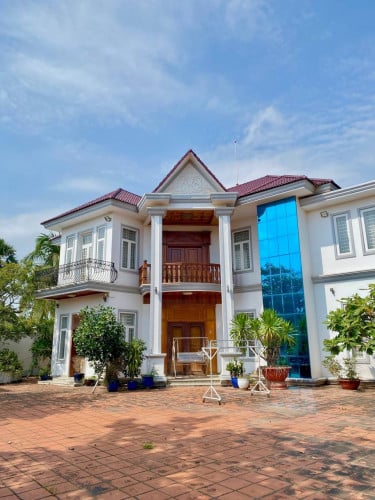 Urgently Sale ( កំពុងដាក់ជួលបាន3000$/ខែ)