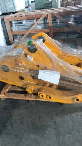 ក្រចាប់បំពាក់អេស្កាវេទ័រ