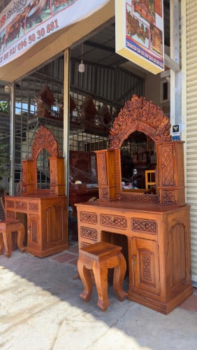 ទូសម្អាង ឈើសក្រមសុទ្ធ សាខ់ឈើស្អាតខ្លាំង ខ្នាតមុខ 1ម2 x 2ម x 50សម