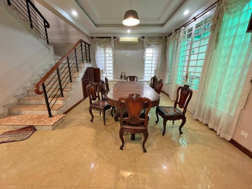 ๐ แแธแกแถแแแ (Villa) แแแแปแแแปแแธ แ แแแแแแแแแแแแแ (แแแแแปแ) แแแแผแแแถแแแแแแแแแถแแแแแแถแแ