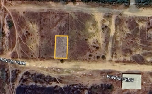 ដីលក់ក្រោមទីផ្សារ 10X20 នៅជិតរង្វង់មូលតាក្រមង៉ុយ សង្កាត់​ឪឡោក.