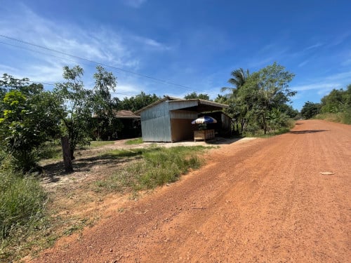 🏠House Available for Urgent Sale at a Special Price (Negotiable).