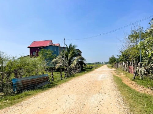 🏦House Available for Urgent Sale at a Special Price (Negotiable).