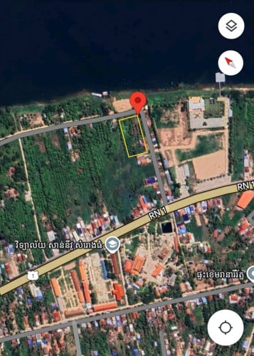 ដីលក់ (ជាប់មាត់ទន្លេ)