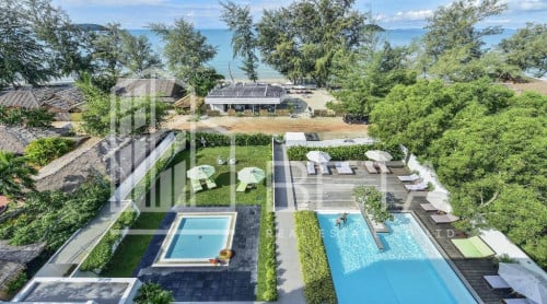 BEAUTIFUL FIRST LINE RESORT WITH SWIMMING POOL FOR SALE: