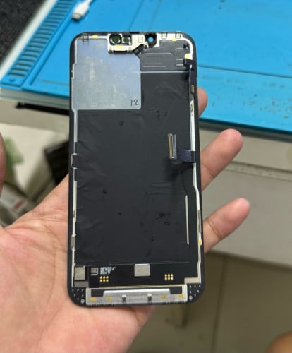LCD iphone 15
