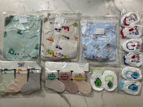 ខោអាវ និងស្រោមដៃ ស្រោមជើង កូនង៉ែតពី0ខែ ដល់6ខែ