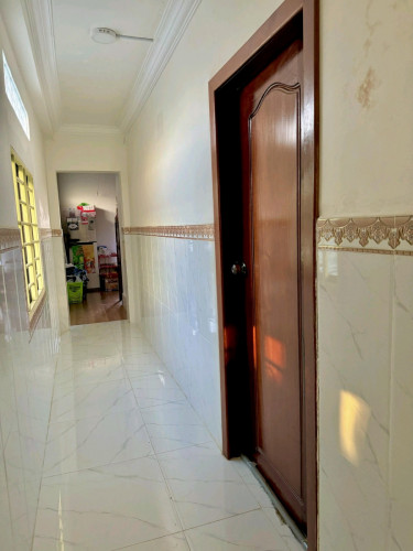 ដីនឹងផ្ទះលក់ប្រញ៉ាប់