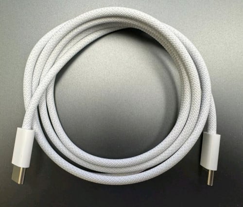 ខ្សែសាក iPhone 15 Pro Max Original 100%