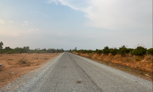 ដីស្មើល្អ ប្លង់រឹង មានរបងស្រាប់