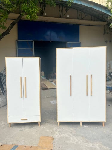 ទូដាក់សម្លៀកបំពាក់